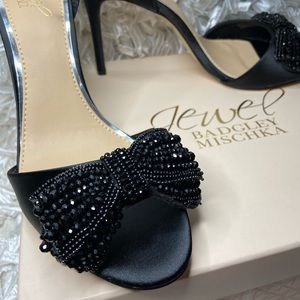 Jewel Badgley Mischka Women’s Black Heeled Sandal